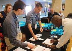 Members registering to participate in the 5K Fun Run/Walk presented by CTVT and ProForma.